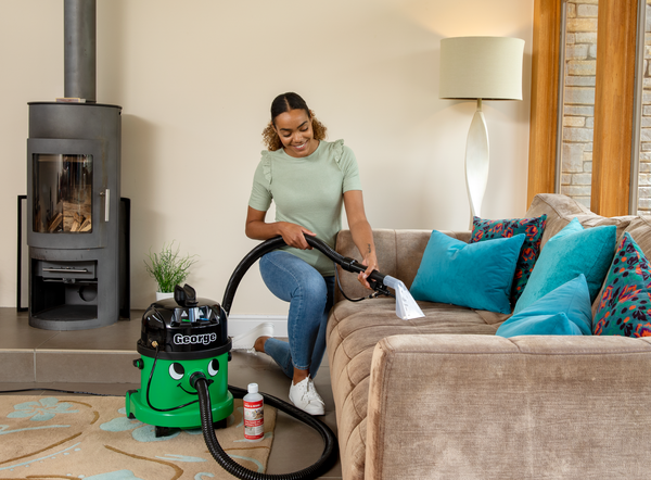 George Aspira e lava