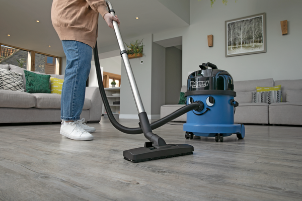 Aspirador de pó e líquidos Henry Wet and Dry