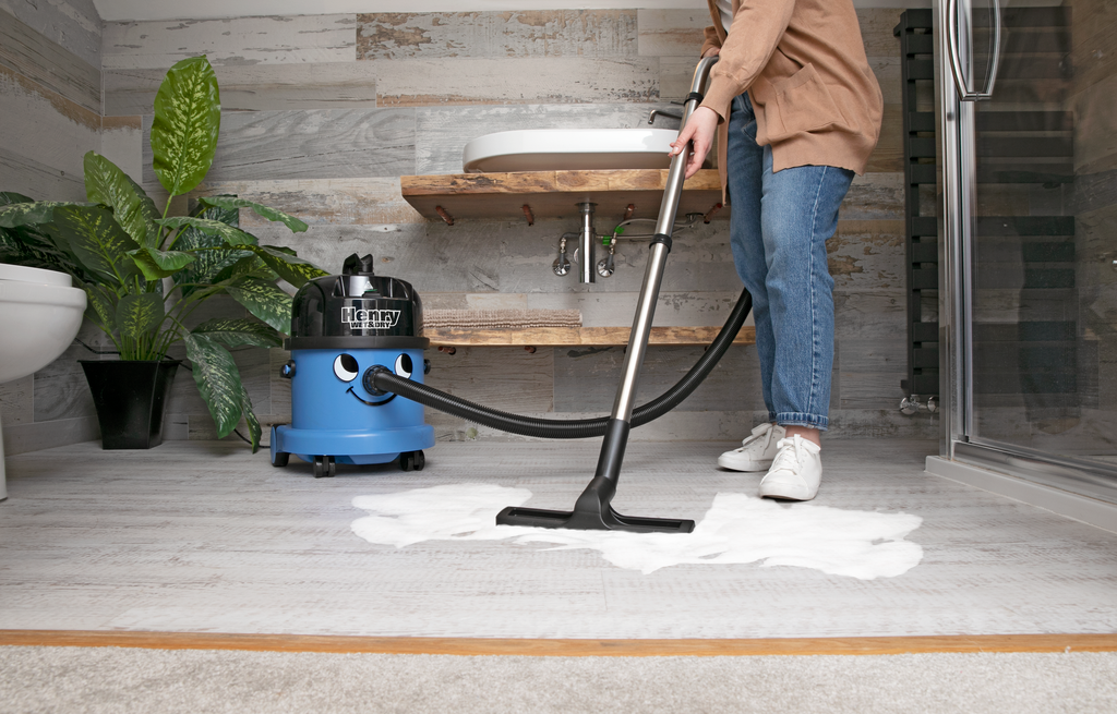 Aspirador de água Henry Wet and Dry Numatic Online